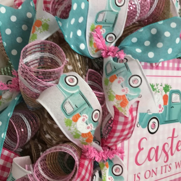 🎉🎉 CLOSET CLEAR OUT 🎉🎉🐰 Handcrafted "Easter Is On Its Way" Wreath - Picture 3 of 4